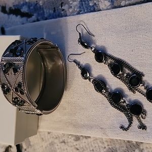 Bracelet & Earrings set